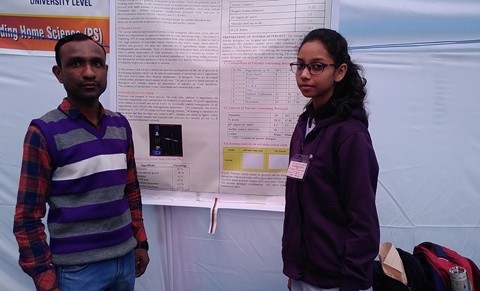 Student presenting a Poster on Ecofriendly Powder Detergent at Avishkar